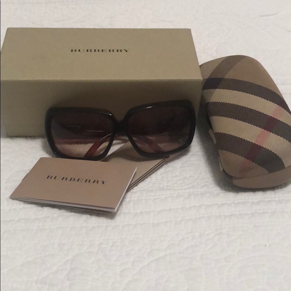 Burberry sunglasses